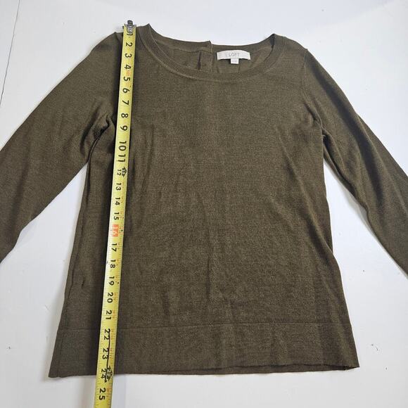 Loft Olive Green Lightweight 3/4 Sleeve Sweater Button Closure Medium Wool Blend - Picture 2 of 8